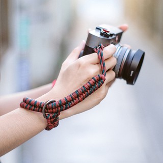 Dây đeo cổ tay máy ảnh wrist strap vải dù đan (REDBLUE)