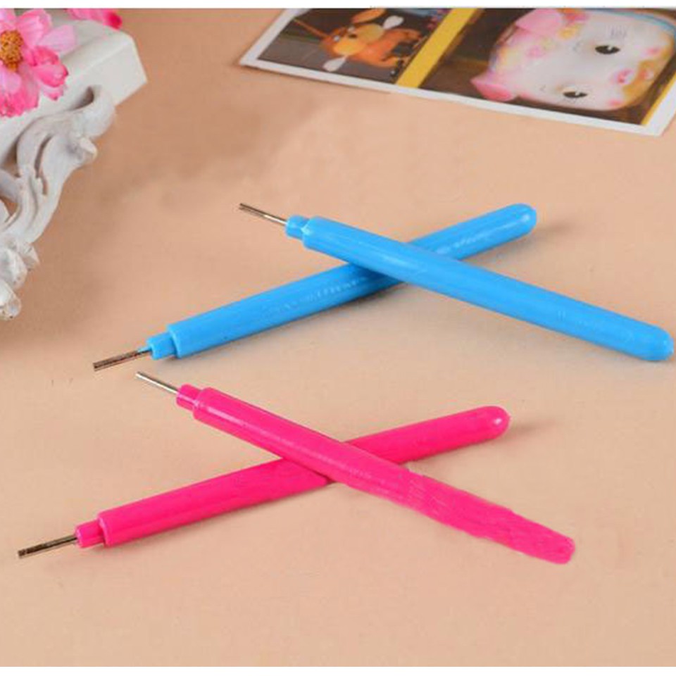 Que cuốn Quilling, que nhọn cán nhựa - 01 chiếc, màu ngẫu nhiên