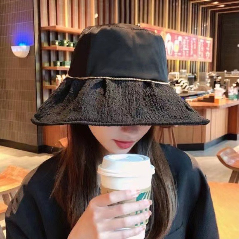 nón thời trang đính chuổi