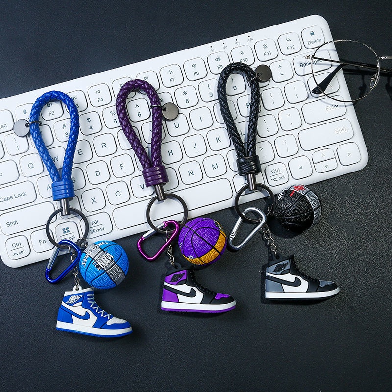 Móc Khóa Mặt Hình Giày Bóng Rổ Mini Ba Chiều Sáng Tạo Cho Nam Và Nữ