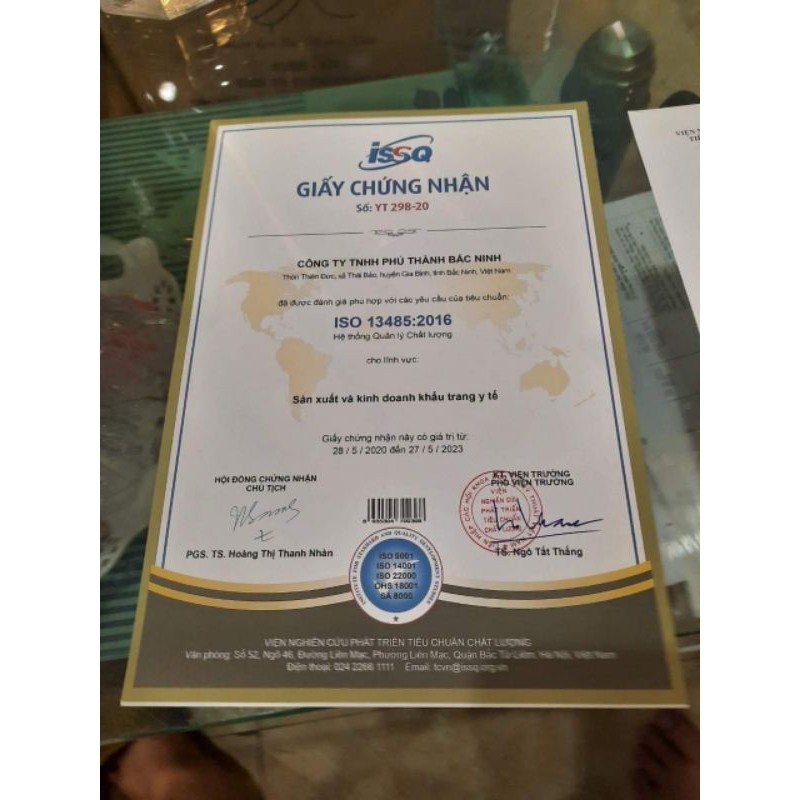 (Kid)Hộp khẩu trang y tế cho bé nhiều màu sắc 50 cái | BigBuy360 - bigbuy360.vn