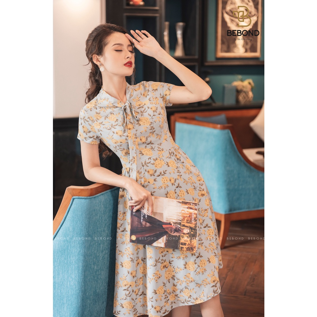 ĐẦM XÒE NƠ CỔ- BALLY DRESS