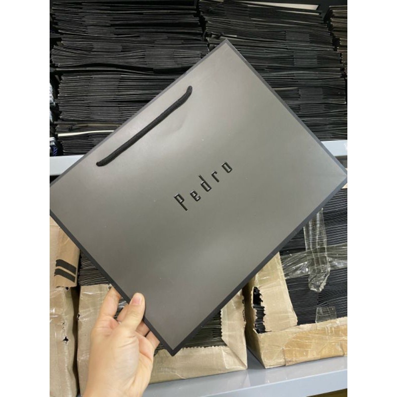 Hộp và Túi Giấy Cnk và Pe-dro đựng túi xách ví loại chuẩn