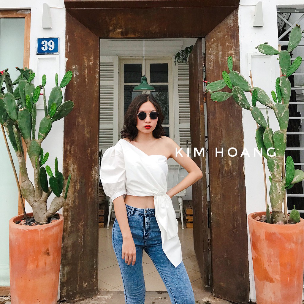 Áo kiểu lệch vai Croptop vạt dài