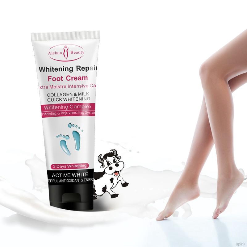 Kem dưỡng ẩm tẩy da chết làm trắng bàn chân