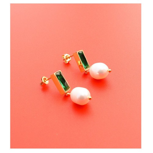 Bông Tai Đá Nhân Tạo Xanh Lá Thép Titan Ko Rỉ TT 3601