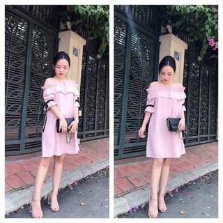 Váy trễ vai tay nơ