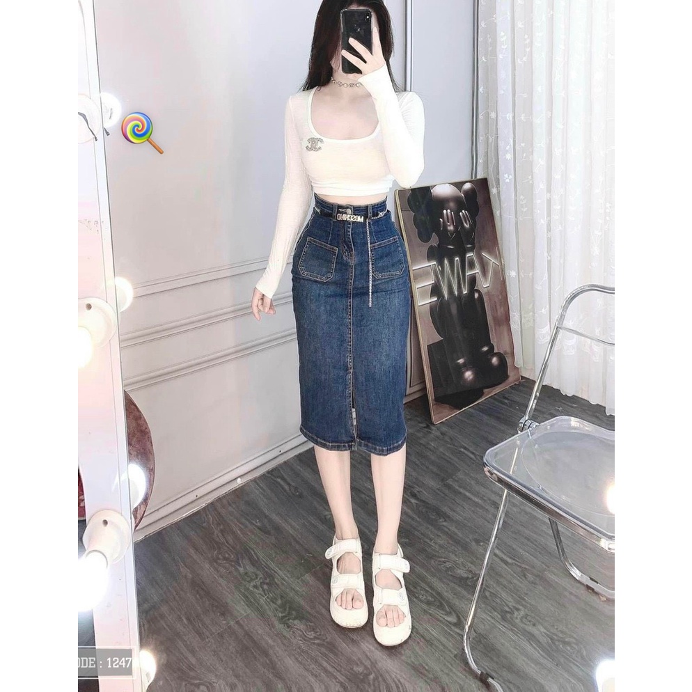 Áo kiểu tay dài croptop cổ U đính logo hiệu bên ngực cực hot , chất thun bozip mềm mịn