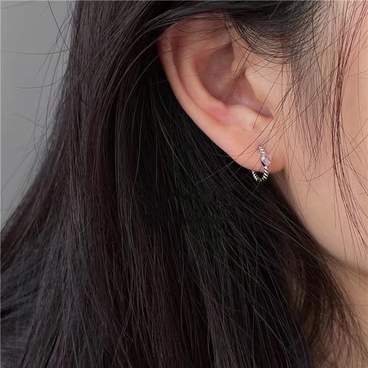 Khuyên tai hình trái tim đính đá zircon trái tim hồng thời trang cho nữ