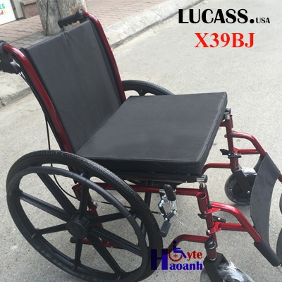 Xe lăn tay cao cấp khung sơn tĩnh điện, bánh đúc Lucass X39BJ