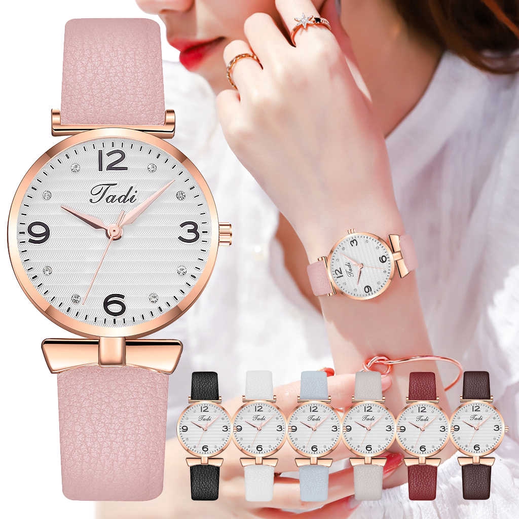 Đồng Hồ Quartz Đính Đá Với Dây Đeo Da