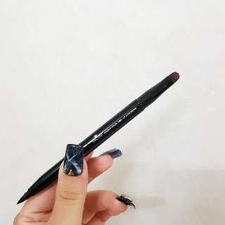 Cọ viền môi & mắt nước DB01