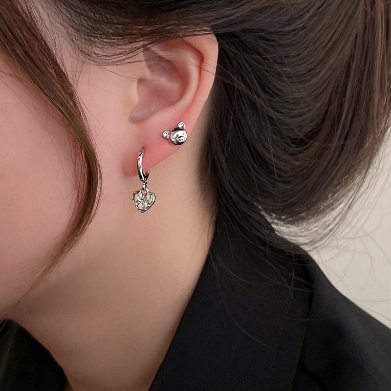 Bộ Bốn Khuyên Tai Hình Gấu Đính Nơ Tua Rua Cá Tính Phong Cách Hàn Quốc