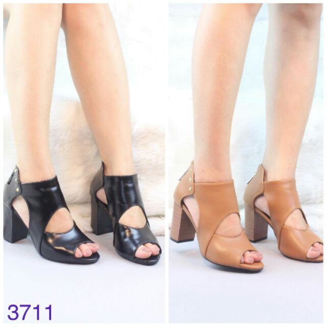 Boot cao gót hở mũi