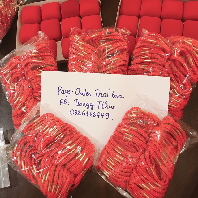 Chỉ đỏ may mắn