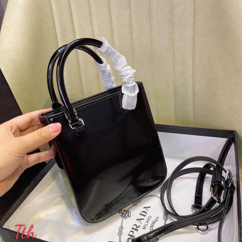 Túi P R A D A case phone sz18