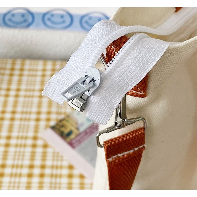 Chibi Túi Đeo Chéo Vải canvas Có Khóa Kéo Họa Tiết Hoạt Hình maruko Dễ Thương