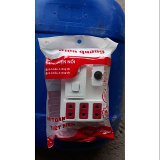 Bảng điện nổi điện quang 3 lỗ 2 chấu,2 công tắc,3 công tắc 1 cầu chì