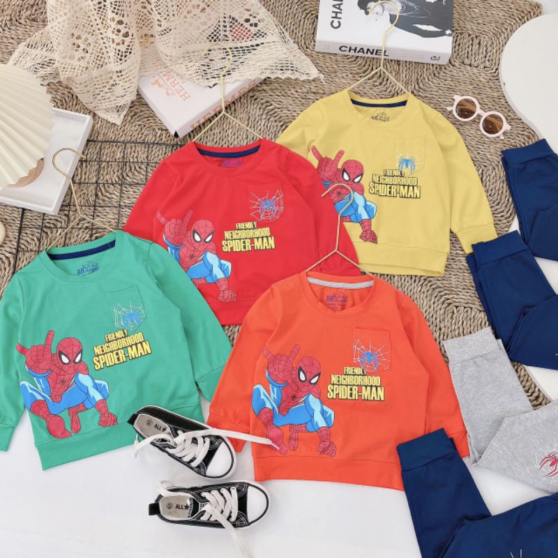 Bộ  siêu  nhân  bé  trai