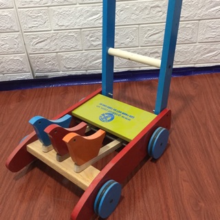 Xe tập đi 3 con gà