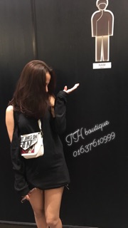 Áo khoét vai trơn