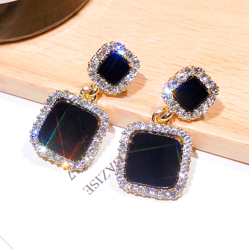 [Jiudolan] Bông Tai Kim Cương Hình Vuông Tinh Tế Thời Trang Hàn Quốc Màu Đen / Bạc Dễ Phối Đồ Dành Cho Nữ