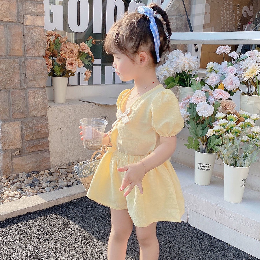 Bộ Áo Thun Tay Ngắn Phồng Đính Nơ + Quần Short Thời Trang Mùa Hè Hàn Quốc 2023 Mới Dành Cho Bé Gái