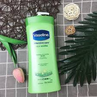 Sữa Dưỡng Thể Vaseline Intensive Care Aloe Soothe 725ml