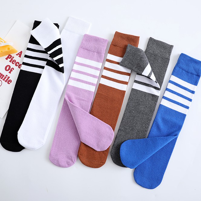 Vớ cotton giữ ấm họa tiết 4 sọc ngang cho bé gái