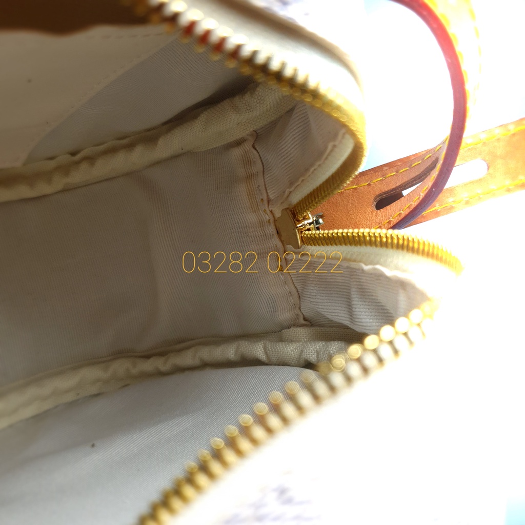 IV. Túi xách LV dáng tròn ô trắng si Nhật xịn sò