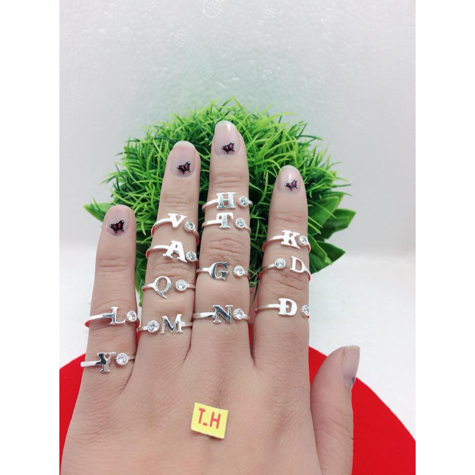 Nhẫn nữ bạc ta Chữ cái