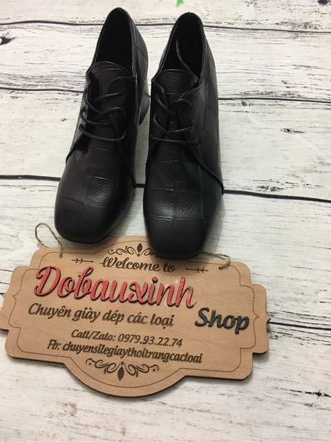 Bốt da đế vuông buộc dây | BigBuy360 - bigbuy360.vn