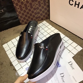 Giầy sục da lì