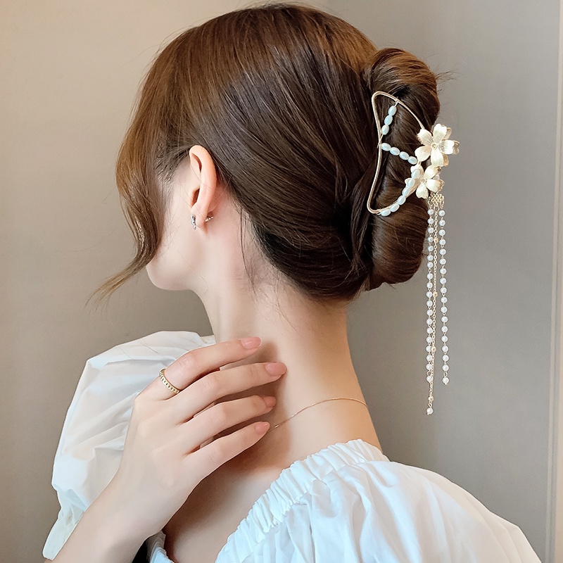 Kẹp tóc phối tua rua đính ngọc trai phong cách Hàn Quốc cho nữ