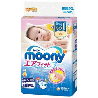 Tã dán Moony Newborn 90 (cho bé sơ sinh - 5kg) có quà tặng