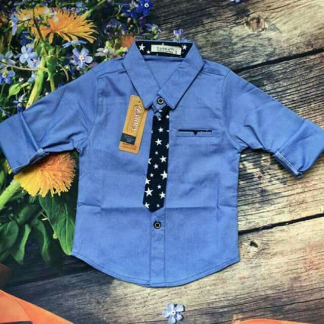 Xuất xưởng lô Áo sơ mi bé trai . chất co giãn cực đẹp. Size từ 1_8 cho bé từ 8_ 25 kg. Áo kết hợp cùng quần Jean đẹp.
