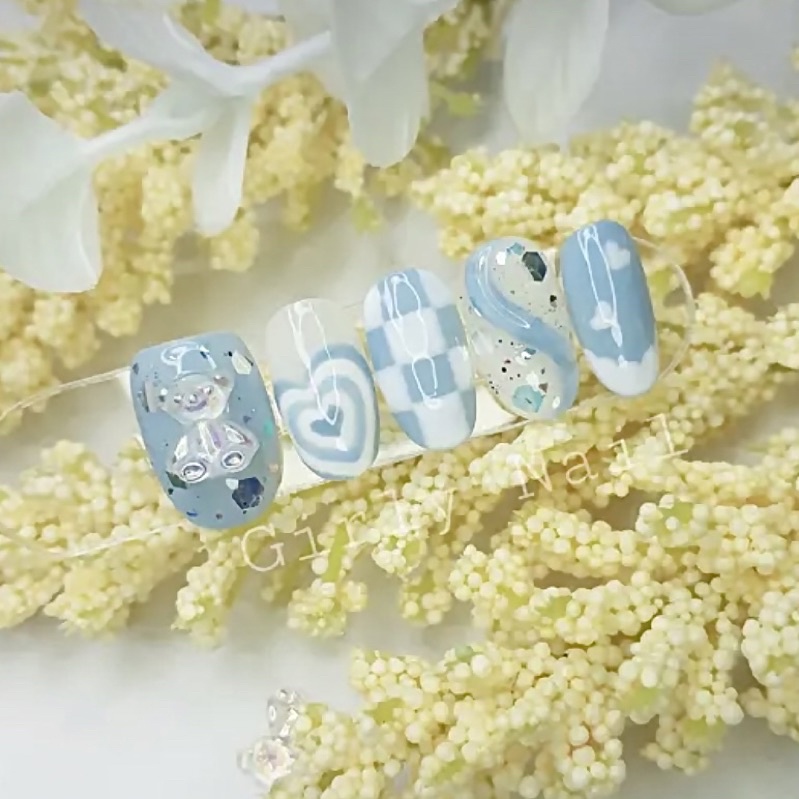 Nailbox thiết kế xanh gấu nhũ