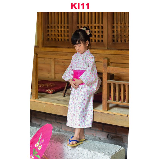 Kimono Trẻ Em Trắng Hoa Hồng Tròn KI11