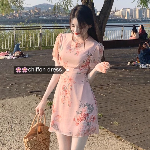 Váy voan hoa xinh