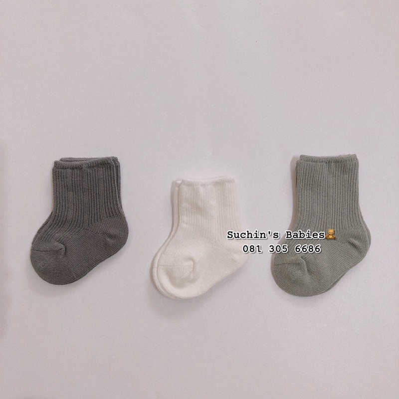 Set tất trơn 3 đôi cho bé Suchin TKID0016