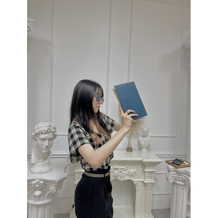 Áo croptop caro đen trắng Nhisnhis C3
