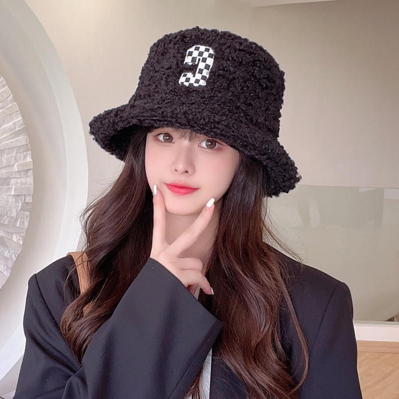Mũ Lông Cừu NOVSET Mũ bucket lông cừu phong cách Hàn Quốc mềm mại hoạ tiết chữ C  [ D706 ]