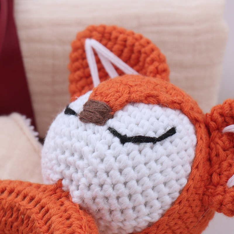 Set 6 Món Đồ Chơi Gồm Áo / Yếm / Băng Cài Đầu / Núm Vú Giả / Khăn Lau