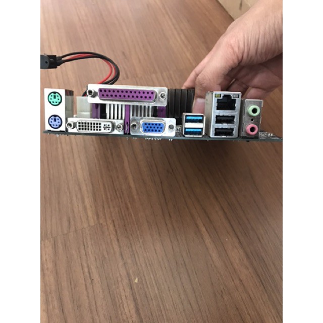 Main ITX, Audio 17*17cm, chíp dán D2550 1.86Ghz 95