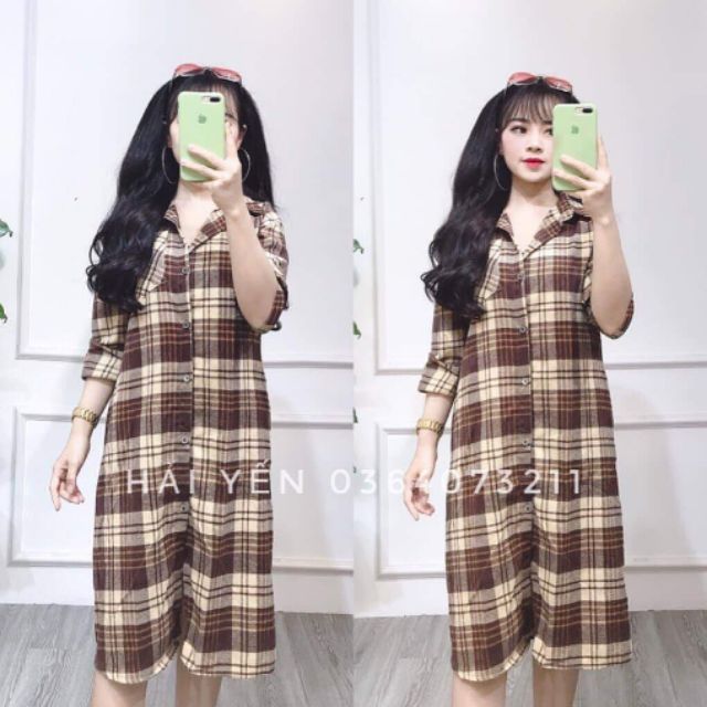 Váy liền dài qua gối kẻ sọc