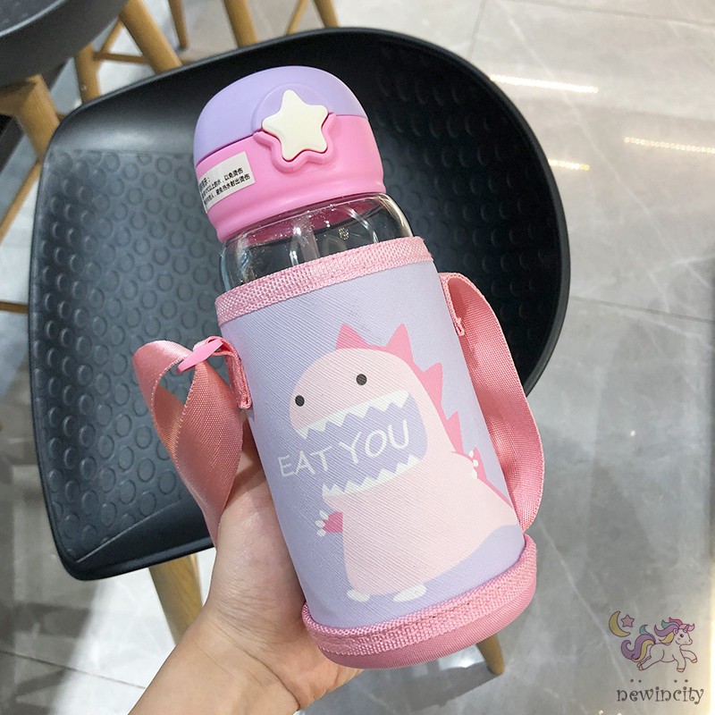 Bình Đựng Nước Có Nắp Đậy Và Ống Hút Cho Bé