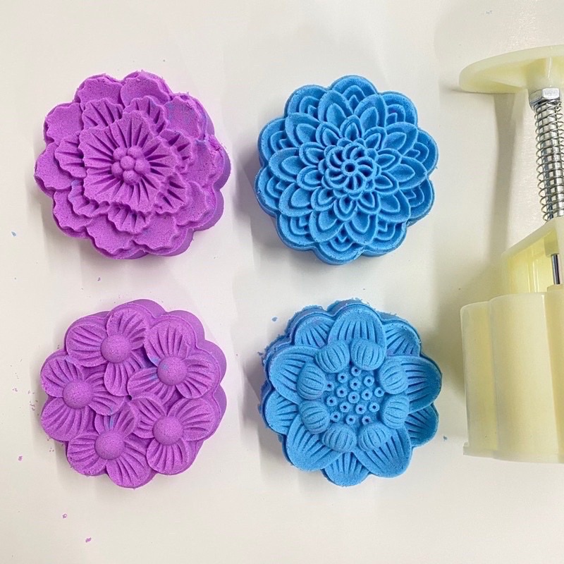 [Hàng mới về] Khuôn trung thu lò xo hoa sen 4 mặt 150g 2022