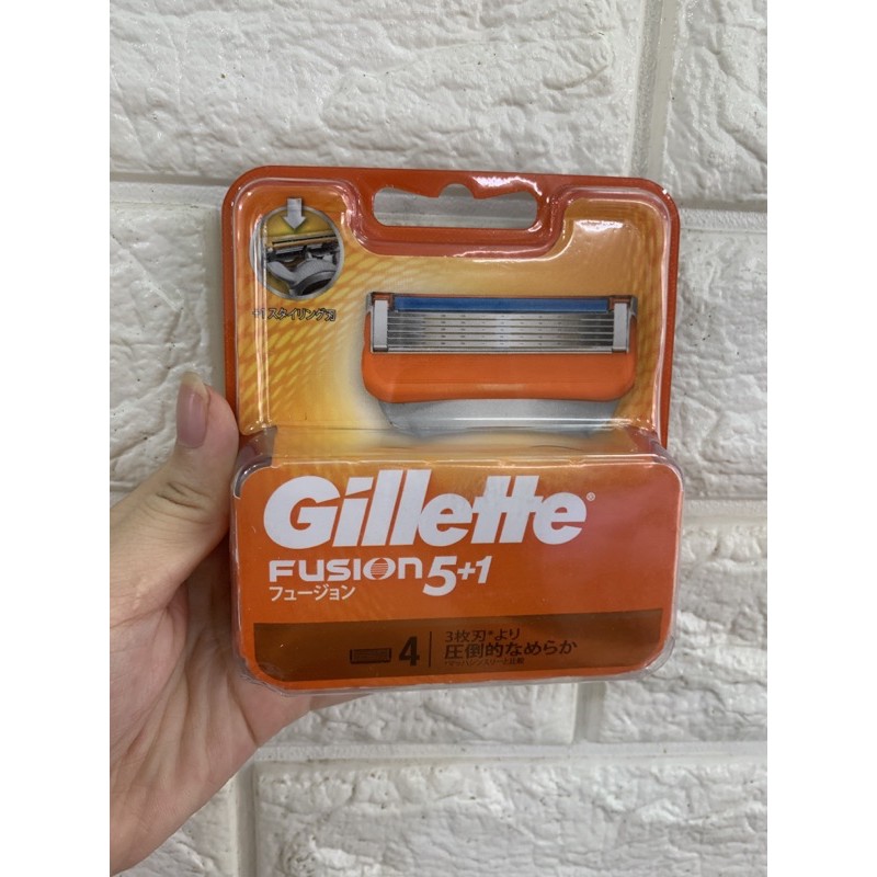 Vỉ 4 lưỡi dao cạo râu Gillette Fusion 5+1 Nhật bản