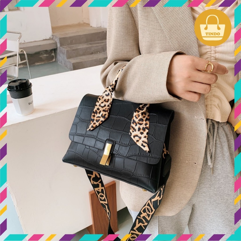 [SALE GIÁ GỐC] Túi xách đeo chéo nữ đẹp khóa kẹp quai cách điệu trẻ trung sành điệu [611] | BigBuy360 - bigbuy360.vn