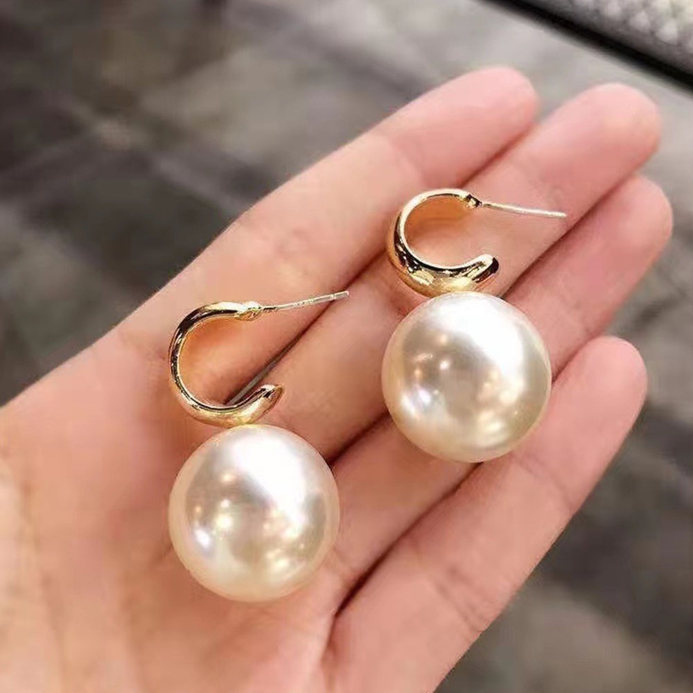Khuyên tai đính ngọc trai nhân tạo phong cách Vintage